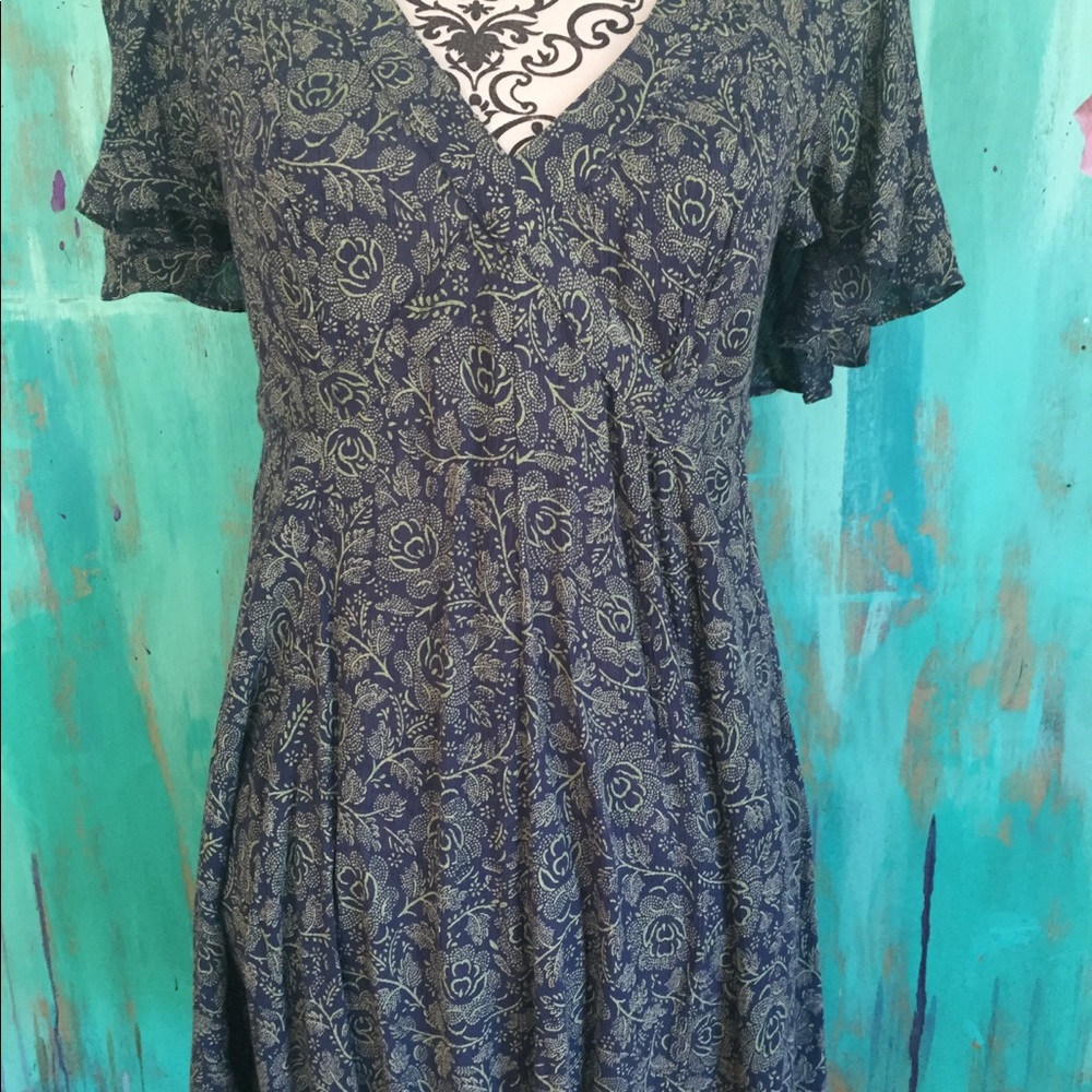 Sundress - Picture 2 of 4